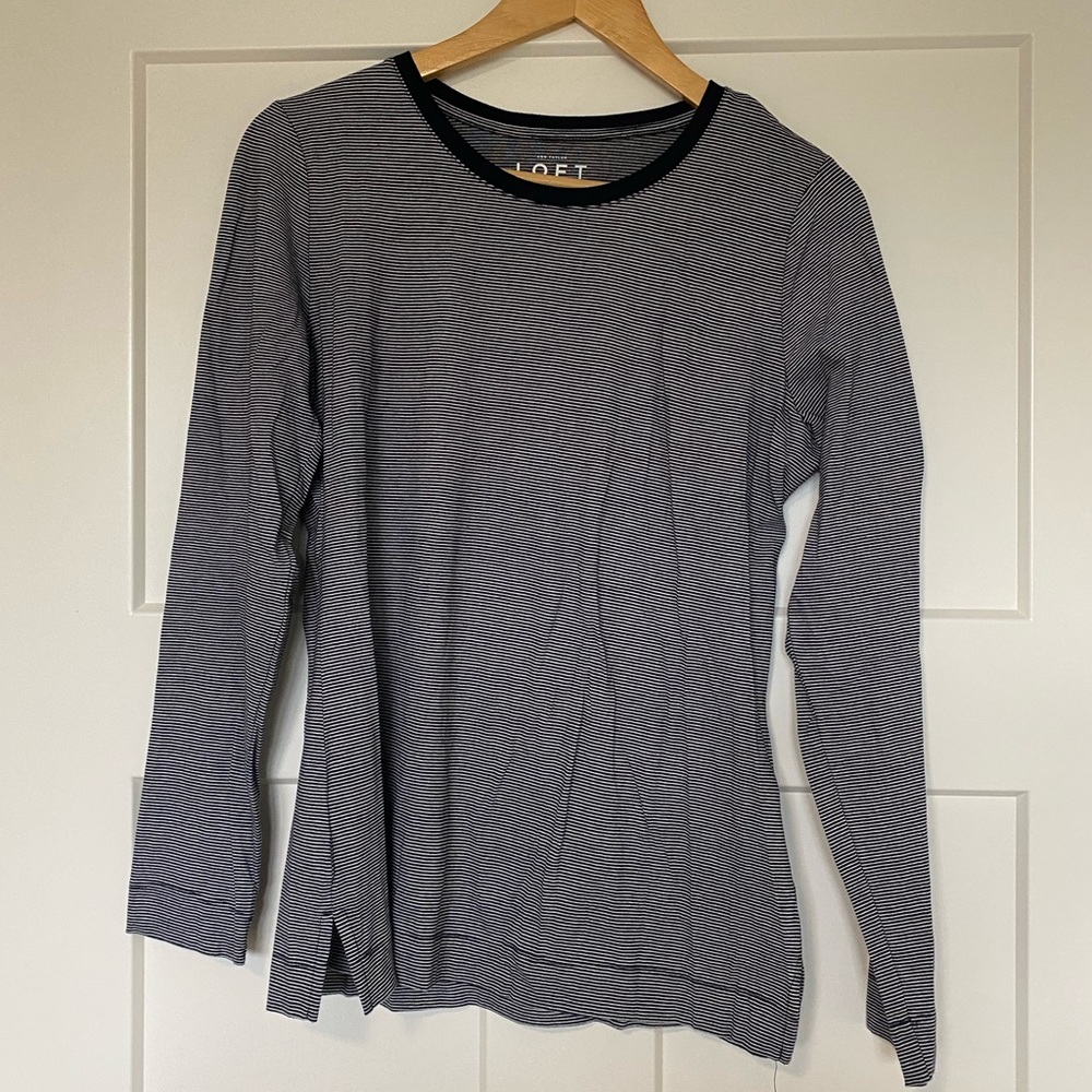 Loft | navy & white striped long sleeve t-shirt | size M | gently worn